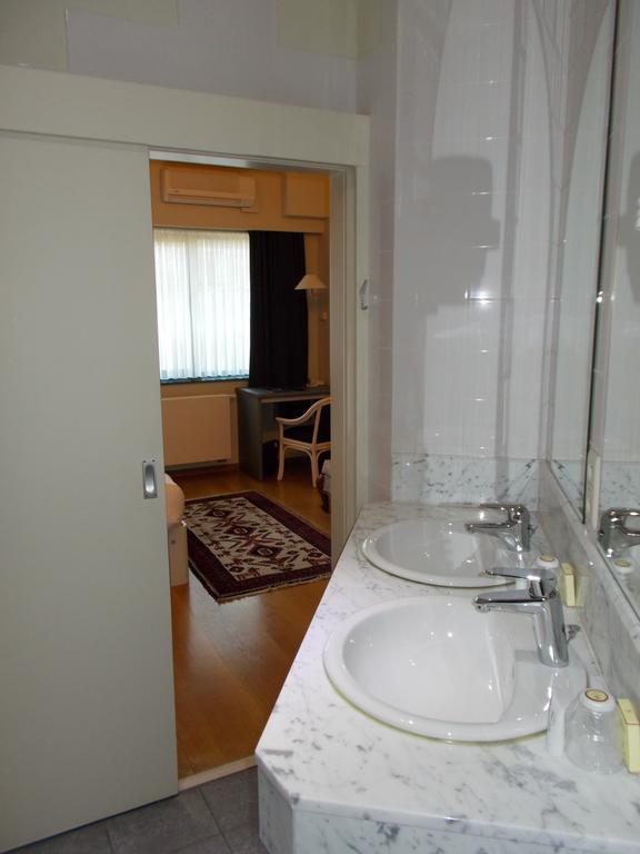Hotel De Swaen Herentals Luaran gambar