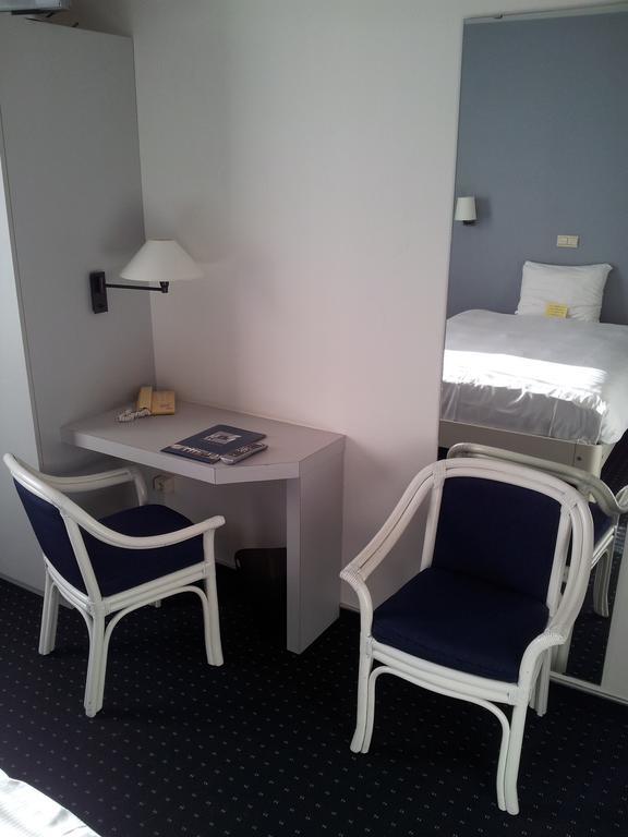 Hotel De Swaen Herentals Luaran gambar
